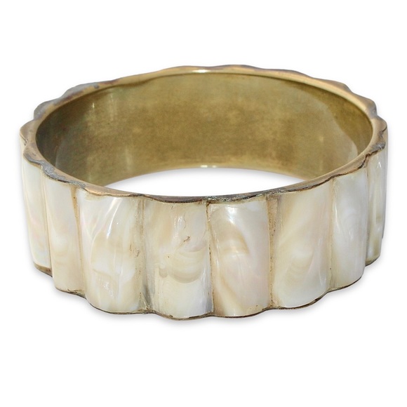 Vintage Mother of Pearl Brass Bangle Bracelet Iridescent Shell Inlay Bohemian - Picture 4 of 4